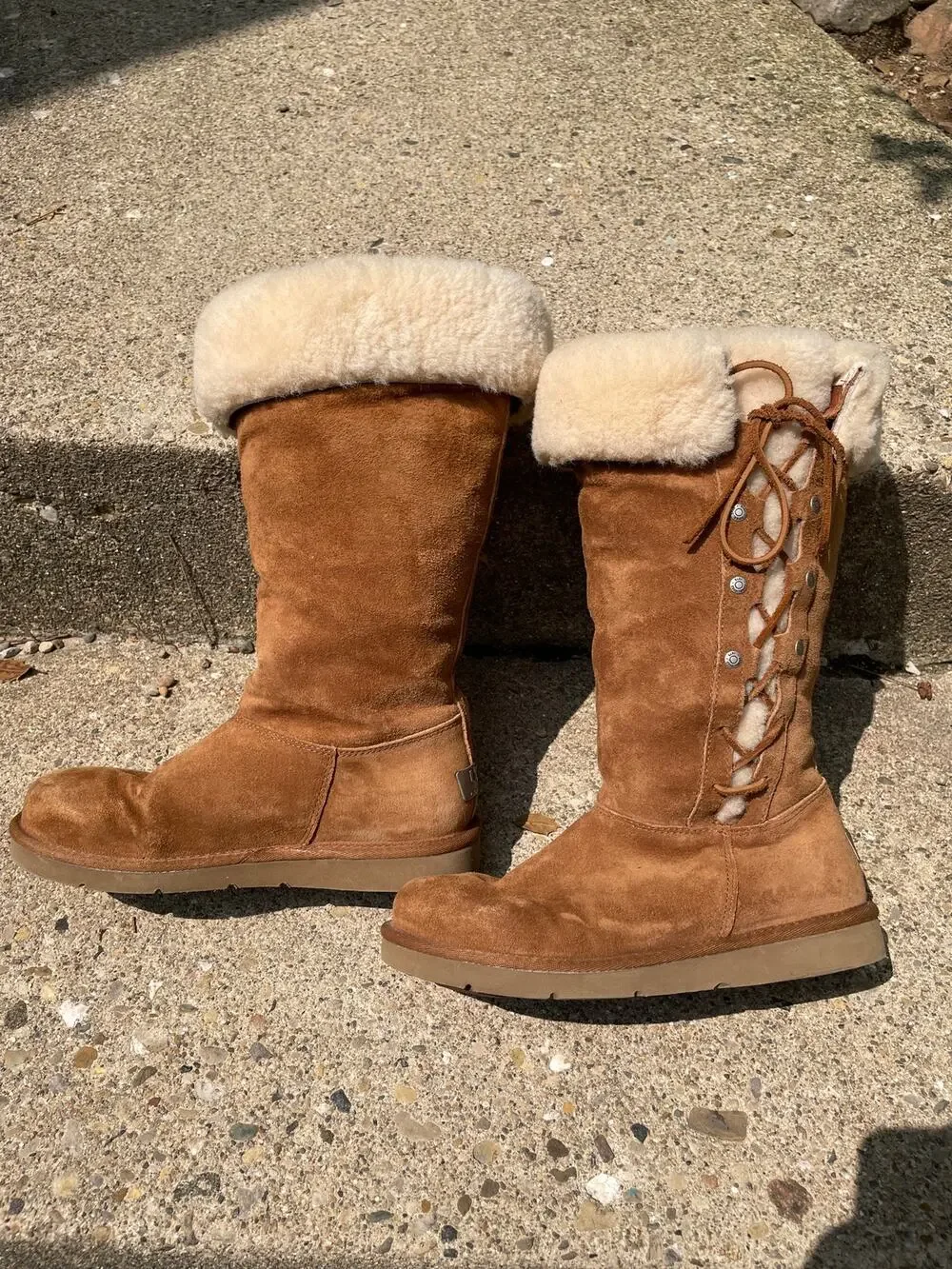 UGG Australia Upside Tall Boot Leather Sheepskin US 7 Chestnut S/N 5163 Lace Up